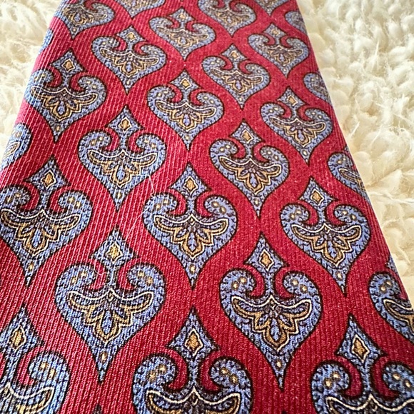 Burberry Burgundy and Blue Paisley Tie - Picture 2 of 6
